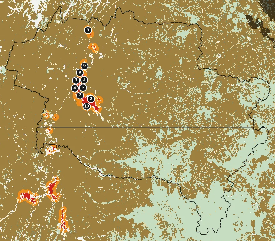 Mapa de Curanilahue con las zonas pobladas, la plantación forestal a menos de 500 m y el área quemada entre 2023 y 2025