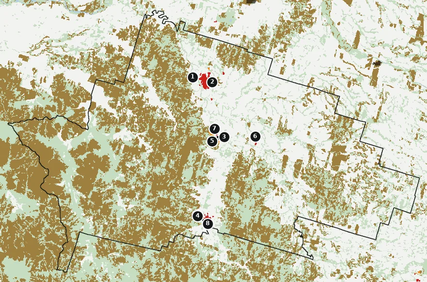 Mapa de Gorbea con las zonas pobladas, la plantación forestal a menos de 500 m y el área quemada entre 2023 y 2025